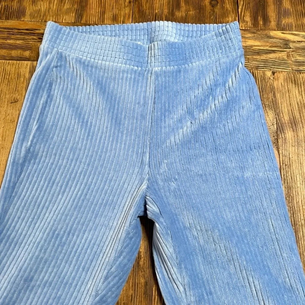 SOLD NWOT Aerie Groove-On Velour High Waisted Flare Pant - Picture 9 of 12